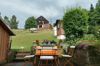 Terrasse mit Pool