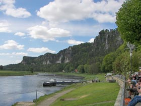 Promenade an der Elbe